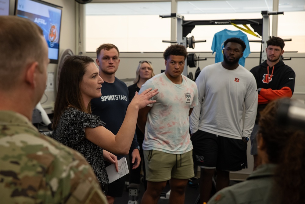 Cincinnati Bengals rookies visit AFRL’s 711th Human Performance Wing
