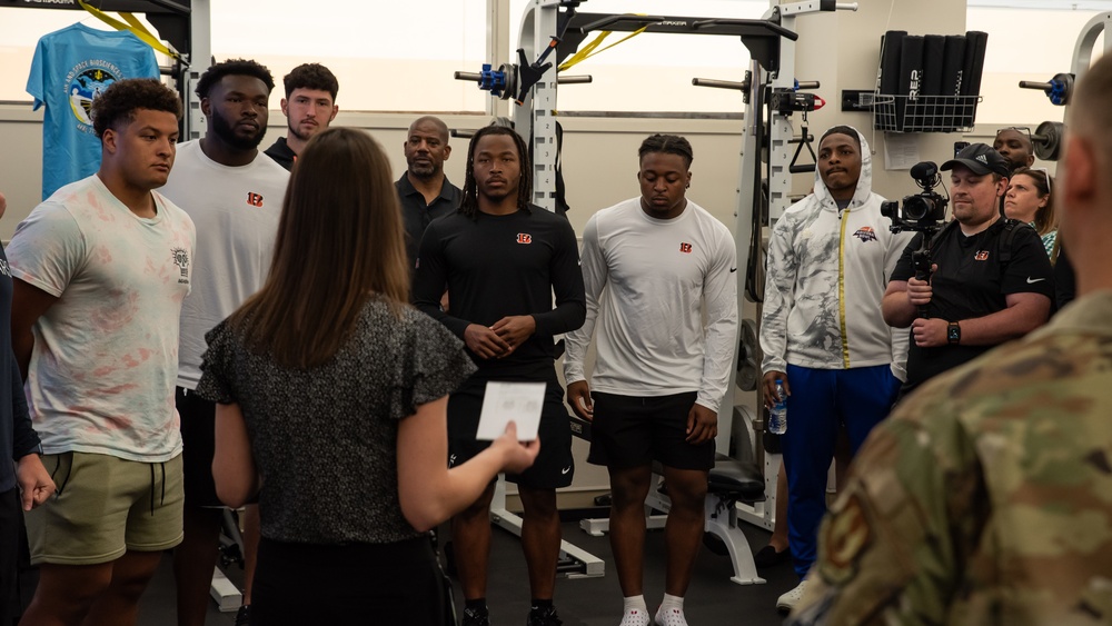 Cincinnati Bengals rookies visit AFRL’s 711th Human Performance Wing