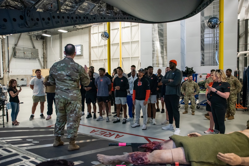 Cincinnati Bengals rookies visit AFRL’s 711th Human Performance Wing
