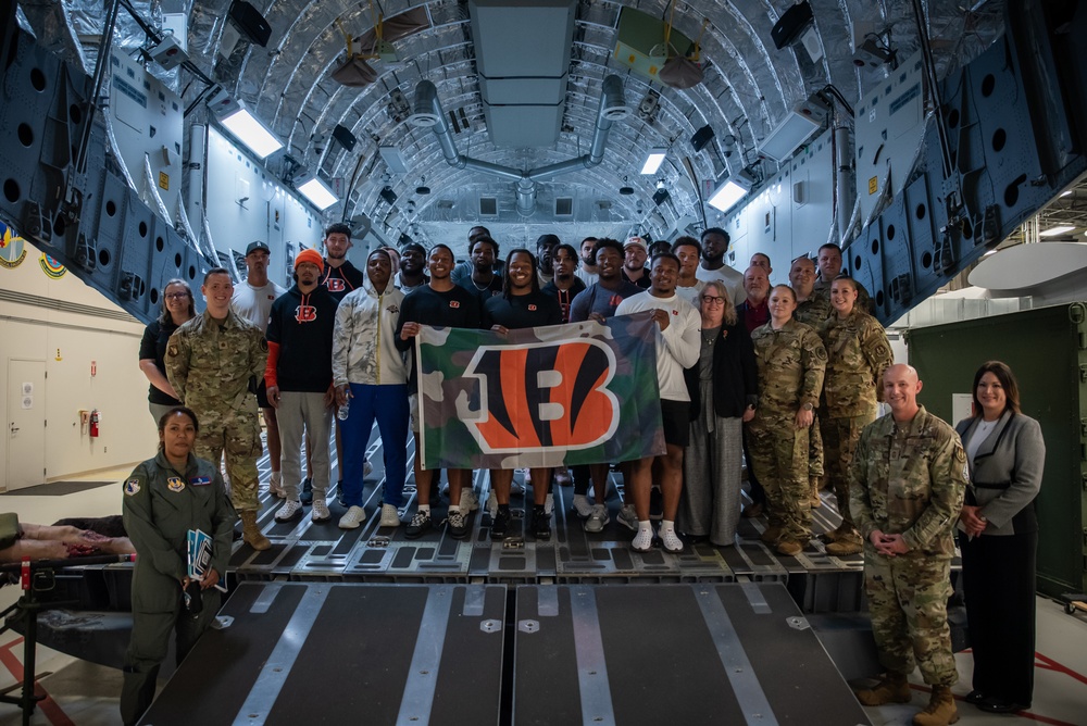 Cincinnati Bengals rookies visit AFRL’s 711th Human Performance Wing