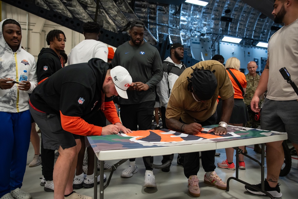 Cincinnati Bengals rookies visit AFRL’s 711th Human Performance Wing