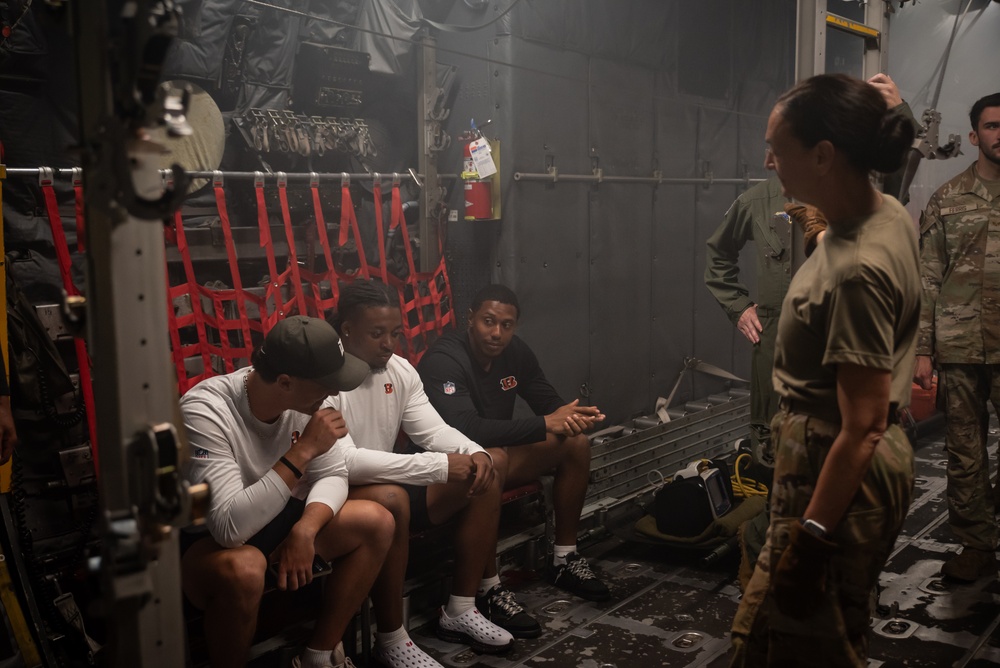 Cincinnati Bengals rookies visit AFRL’s 711th Human Performance Wing