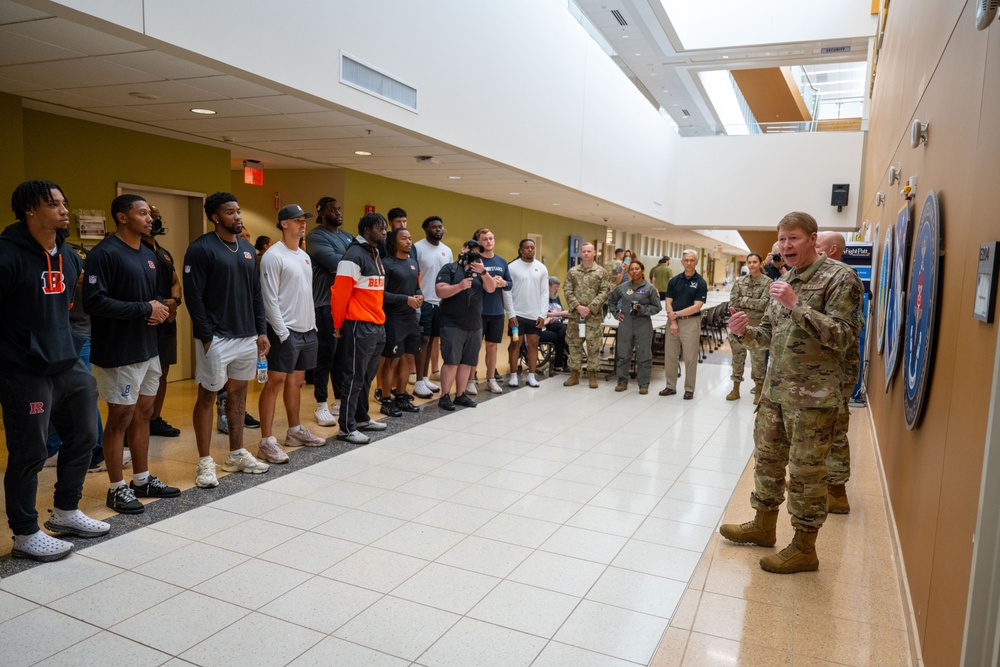 Cincinnati Bengals rookies visit AFRL’s 711th Human Performance Wing