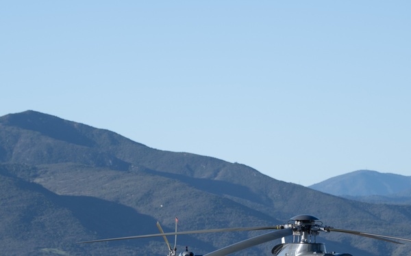 U.S. Navy SEALs, Chilean Navy SF, SOF Conduct HRST Training