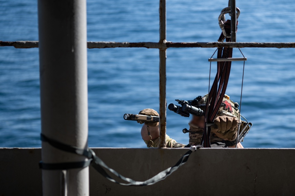 U.S. Navy SEALs, Chilean Navy SF, SOF Conduct VBSS Training