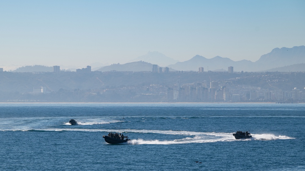 U.S. Navy SEALs, Chilean Navy SF, SOF Conduct VBSS Training