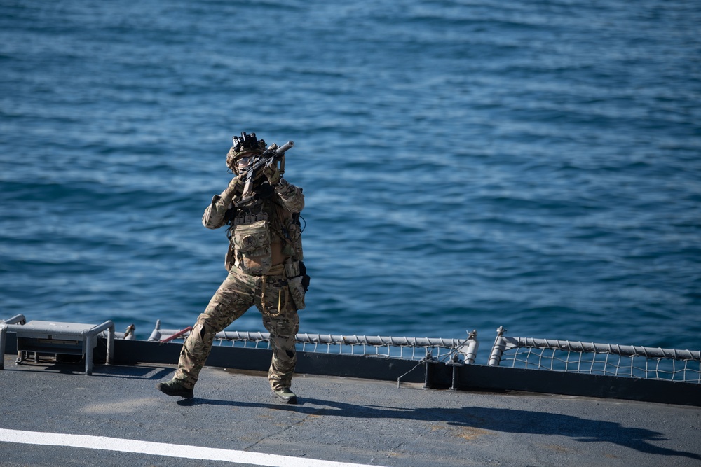 U.S. Navy SEALs, Chilean Navy SF, SOF Conduct VBSS Training