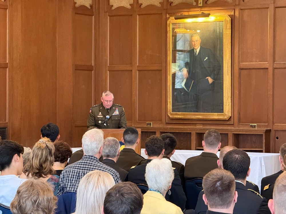 MG Marsiglia Encourages New U-M Lieutenants
