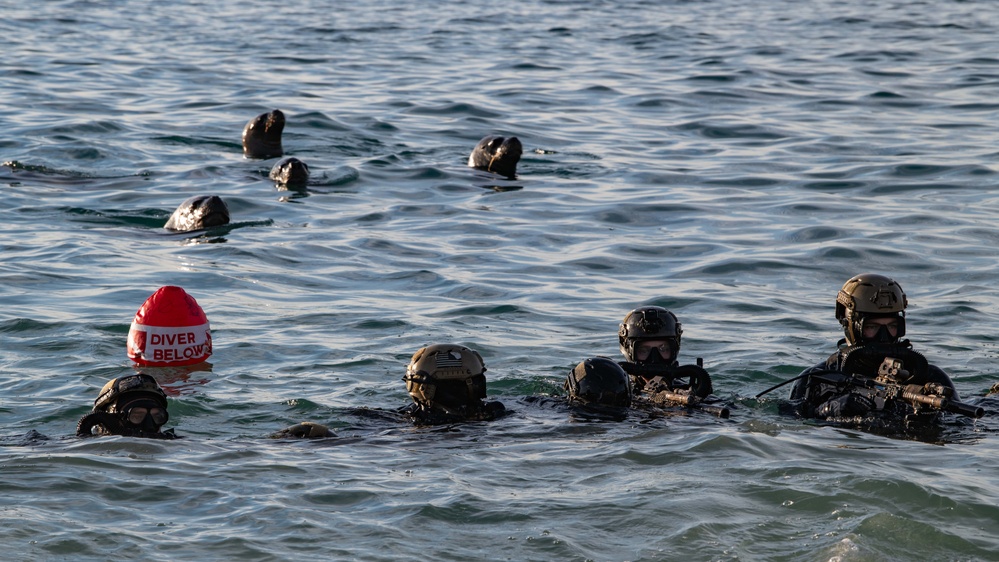 U.S. Navy SEALs Conduct OTB Training During SOUTHERN STAR ‘25