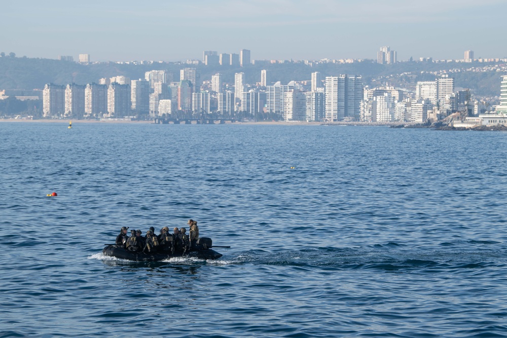U.S. Navy SEALs Conduct OTB Training During SOUTHERN STAR ‘25