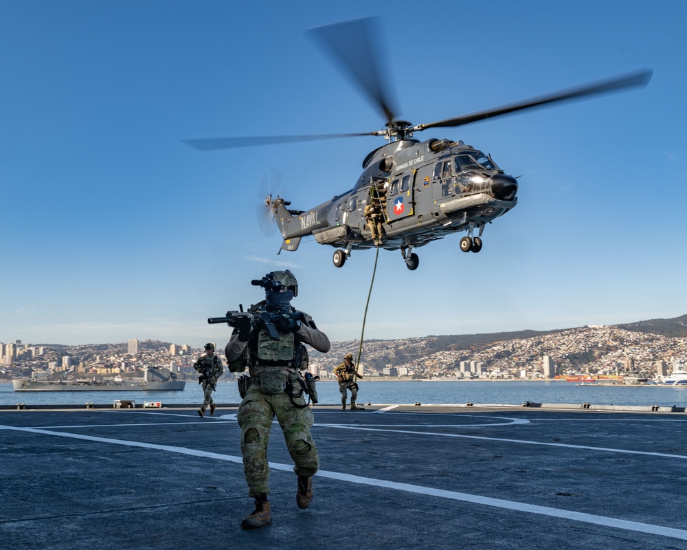 U.S. Navy SEALs, Chilean Navy SF, SOF Conduct VBSS Training