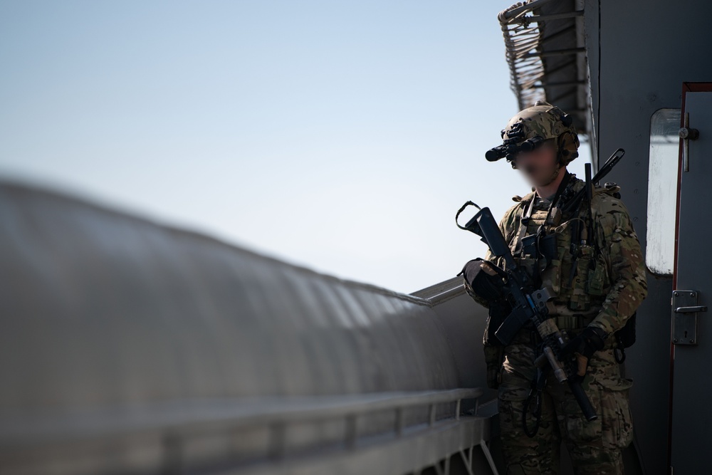U.S. Navy SEALs, Chilean Navy SF, SOF Conduct VBSS Training