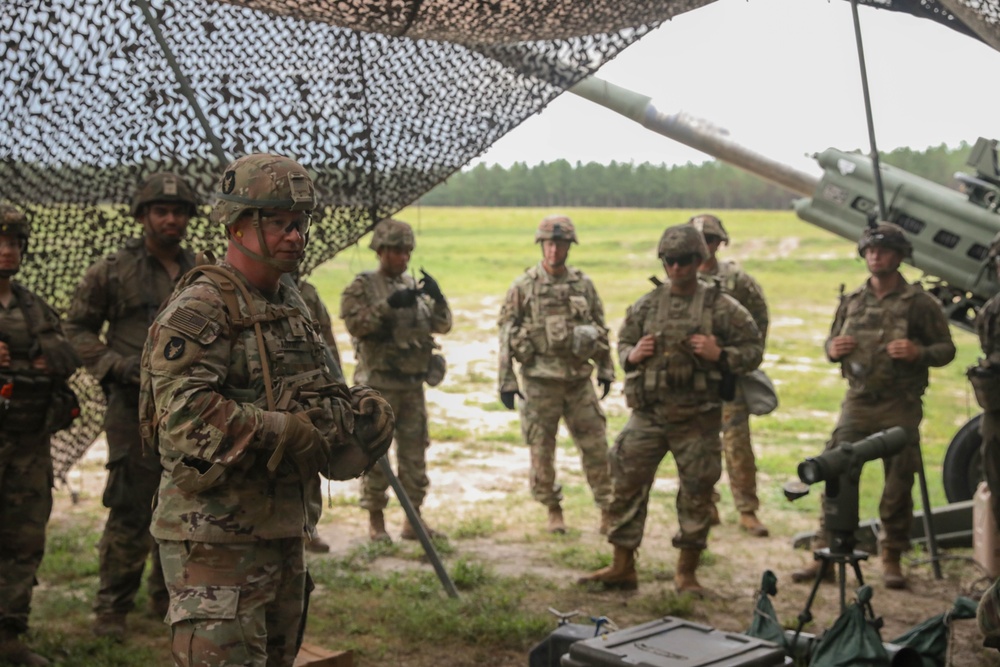 Brig. Gen. Adams visits field artillery Soldiers at JRTC