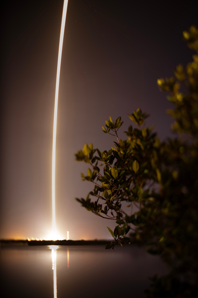 Fram 2 Launches from Kennedy Space Center
