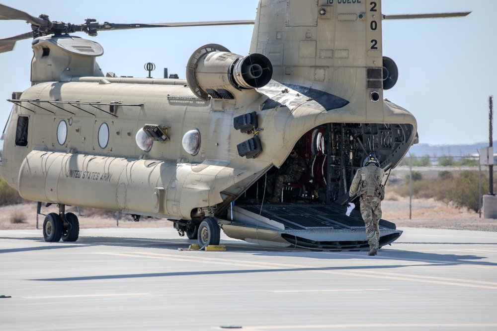 1st Combat Aviation Brigade conducts sling load operations to support southern border mission