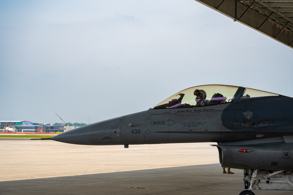 Fini-flight kicks off in Fort Wayne