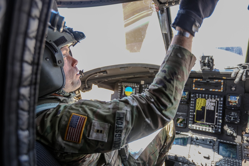 1st Combat Aviation Brigade conducts sling load operations to support southern border mission