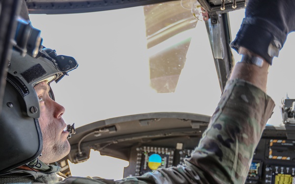 1st Combat Aviation Brigade conducts sling load operations to support southern border mission