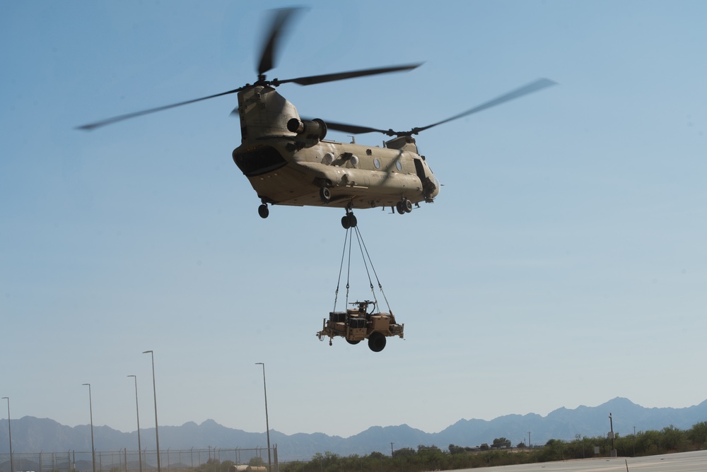 1st Combat Aviation Brigade conducts sling load operations along the southern border