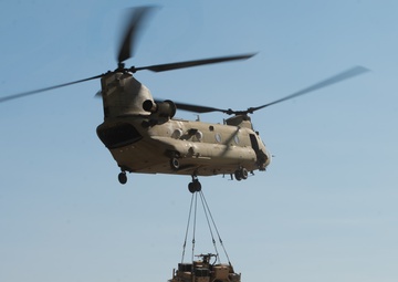 1st Combat Aviation Brigade conducts sling load operations along the southern border