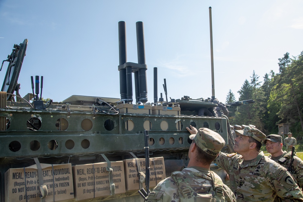 General Donahue visits Project Flytrap operations