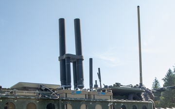 General Donahue visits Project Flytrap operations