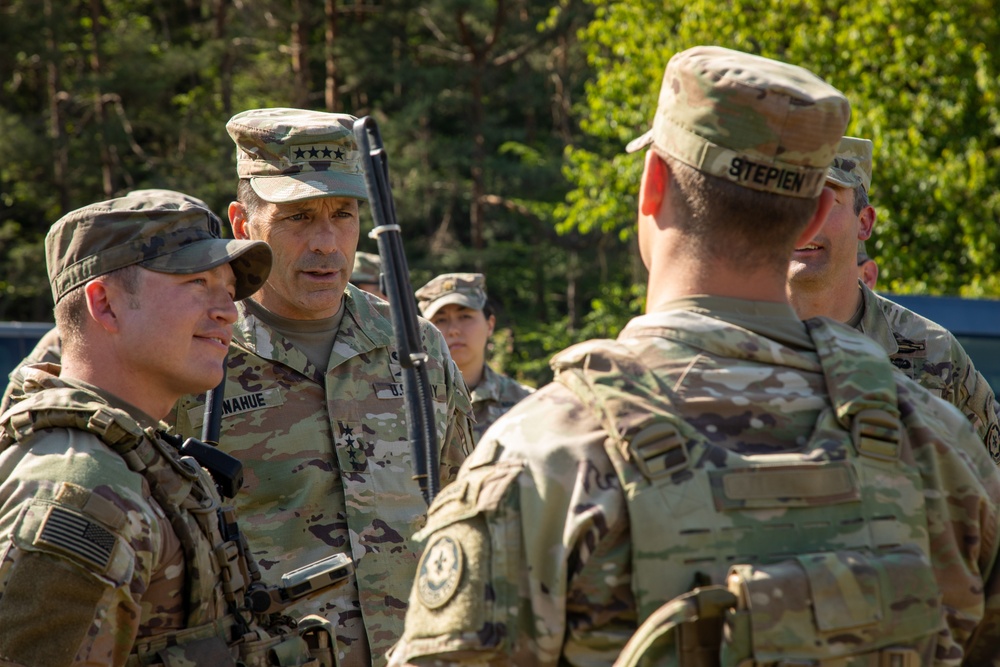 General Donahue visits Project Flytrap operations
