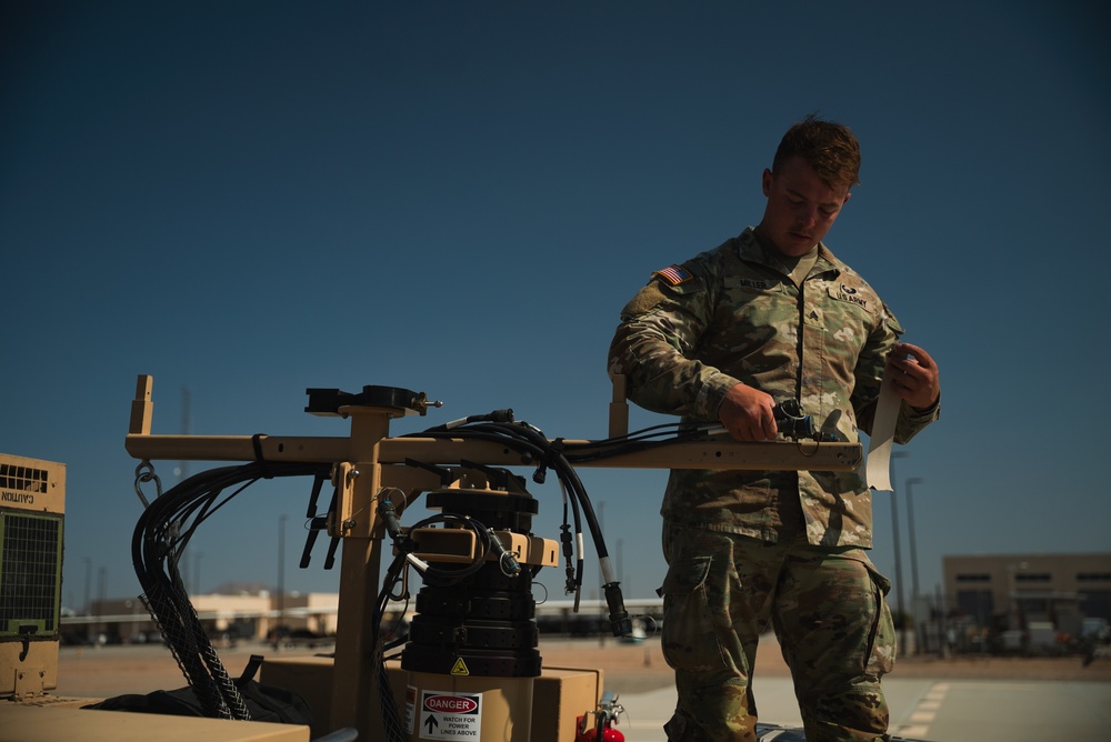 1st Combat Aviation Brigade conducts sling load operations along the southern border