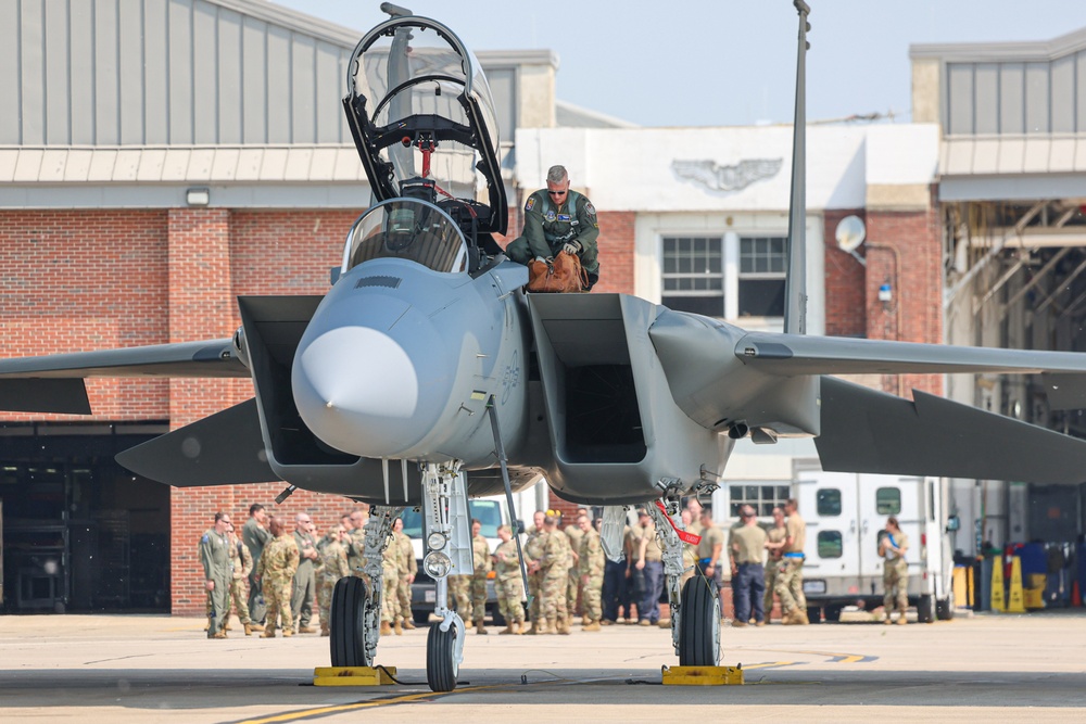 F15EX visits Selfridge