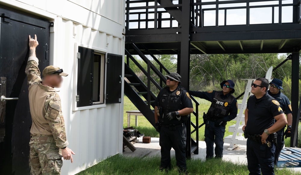 Del Rio Police &amp; U.S. Border Patrol Joint Training