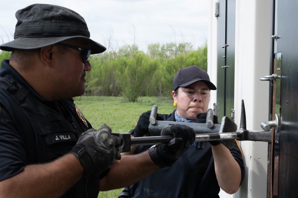 Del Rio Police &amp; U.S. Border Patrol Joint Training