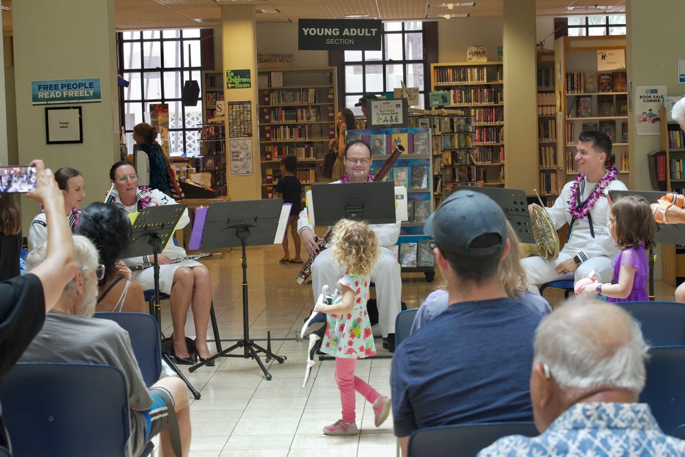 U.S. Pacific Fleet Band Woodwind Quintet Asks for Volunteers during their Performance