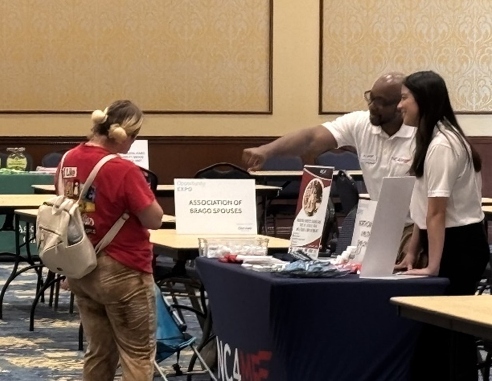 From Reading Dogs to North Carolina 4 Employment, Opportunity Expo Connects Fort Bragg Families to Resources