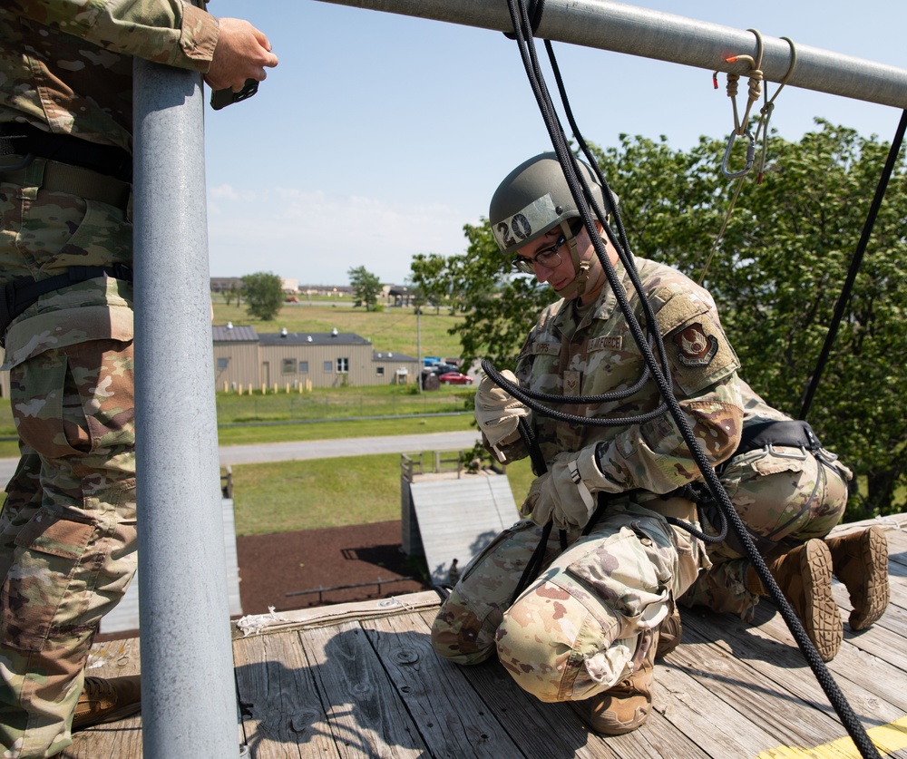 66th Security Forces Squadron Airmen Attend Air Assault Course at Fort Drum