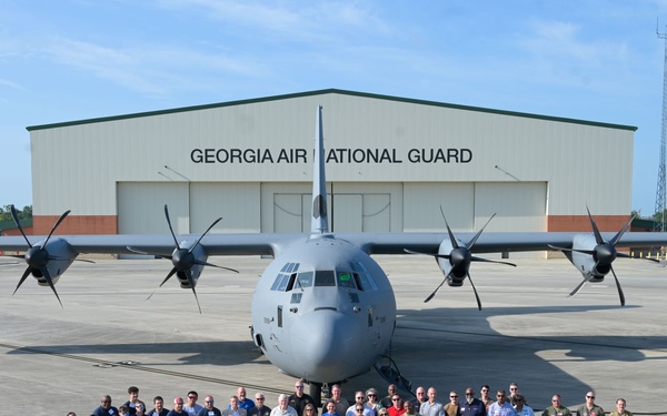 165th Airlift Wing hosts ESGR “Boss Lift” event, provides insight to Guardsmen civilian employers