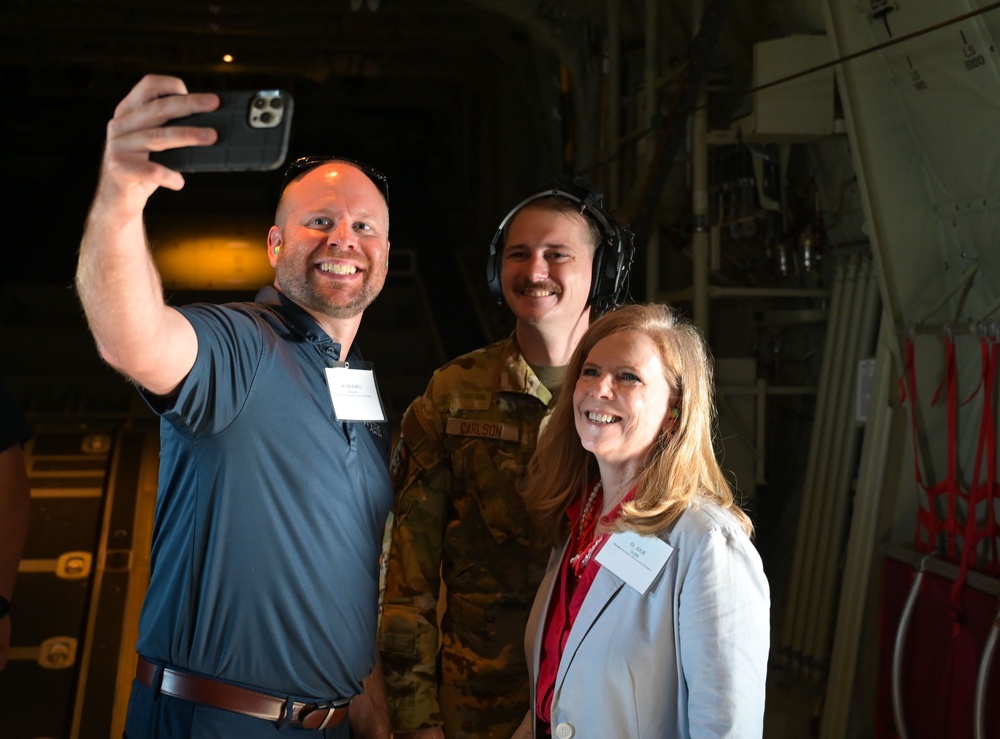 165th Airlift Wing hosts ESGR “Boss Lift” event, provides insight to Guardsmen civilian employers
