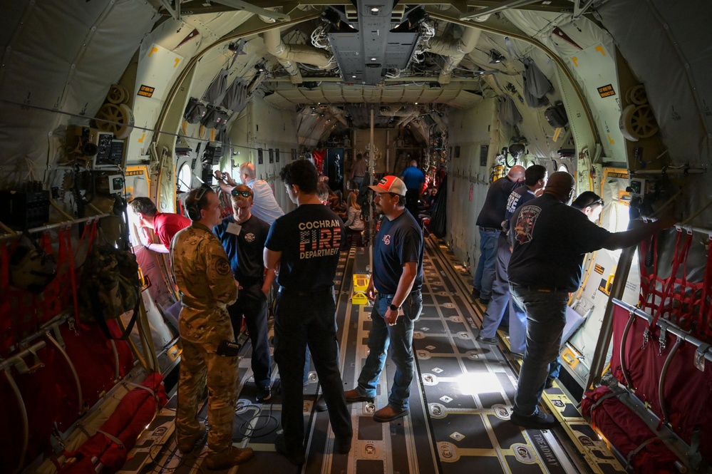 165th Airlift Wing hosts ESGR “Boss Lift” event, provides insight to Guardsmen civilian employers