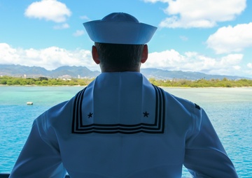 USS Frank Cable arrives to Joint Base Pearl Harbor-Hickam