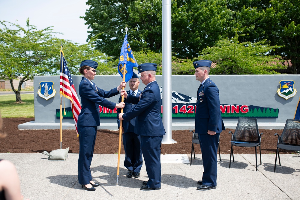 142nd Civil Engineer Squadron Welcomes New Commander