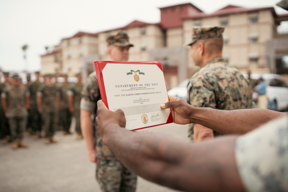 13th MEU holds award ceremony formation