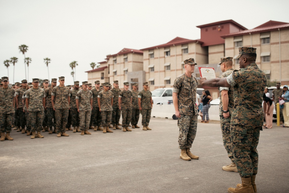 13th MEU holds award ceremony formation