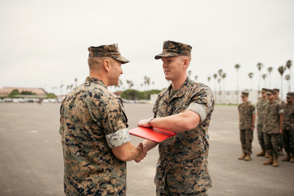 13th MEU holds award ceremony formation