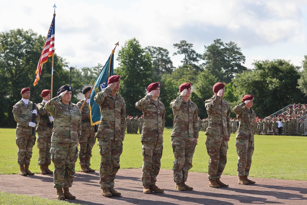 Fort Bragg Soldiers Graduate Basic Leadership Course