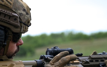 BALTOPS 25 – 2nd LAR and Portuguese Service Members Execute a Live Fire Range
