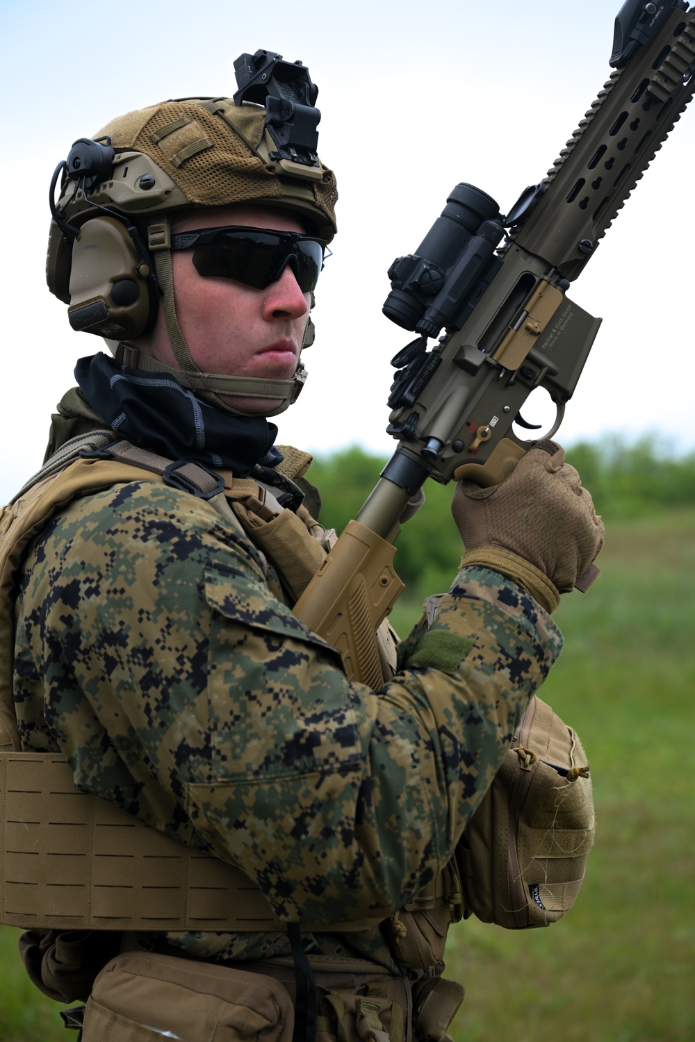 BALTOPS 25 – 2nd LAR and Portuguese Service Members Execute a Live Fire Range