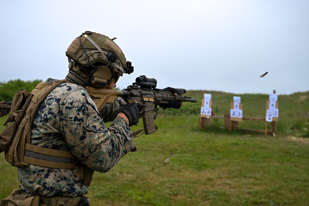BALTOPS 25 – 2nd LAR and Portuguese Service Members Execute a Live Fire Range
