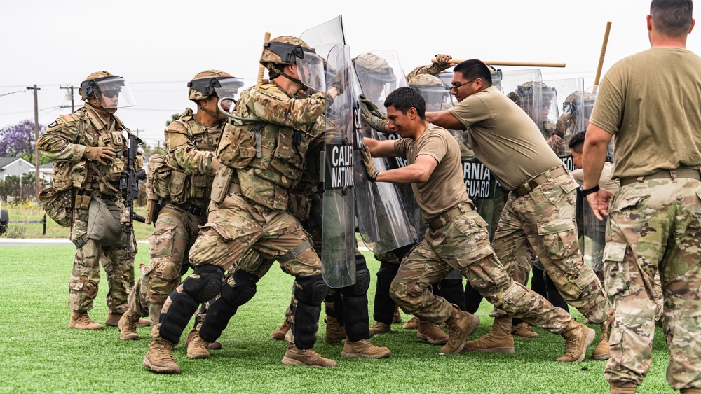 California National Guard conduct civil disturbance operations training