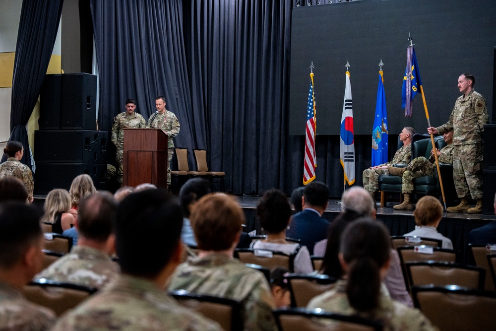 6th IS Change of Command