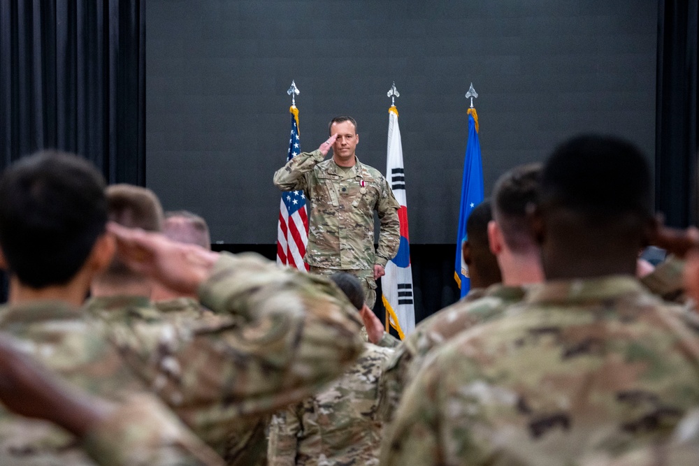 6th IS Change of Command