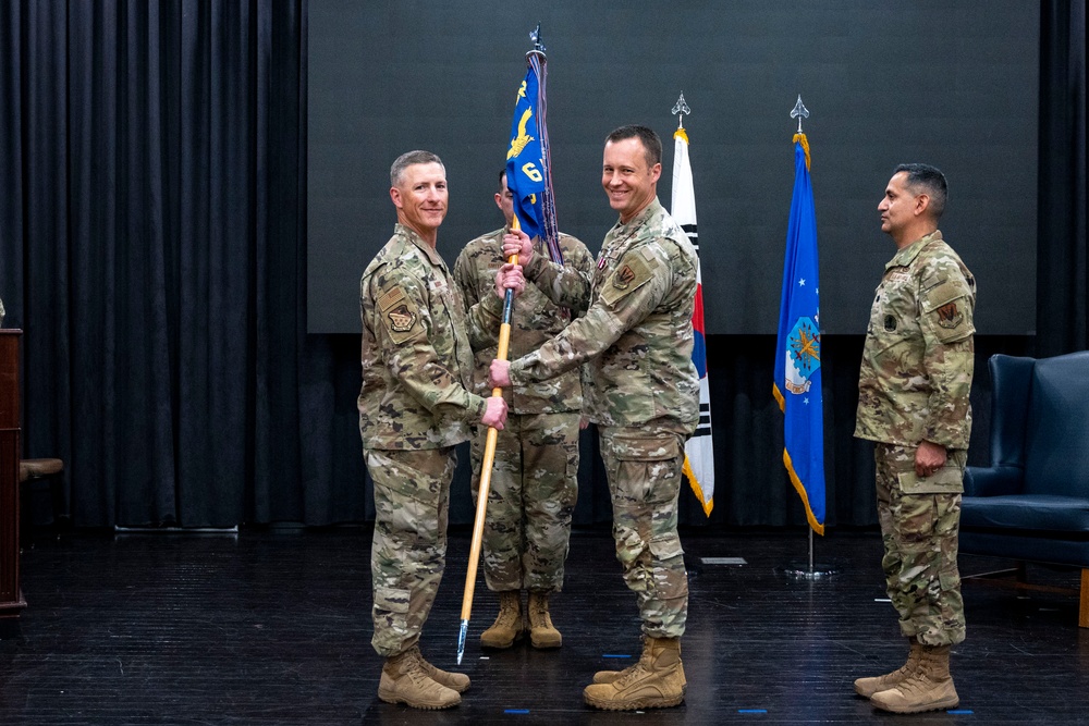 6th IS Change of Command